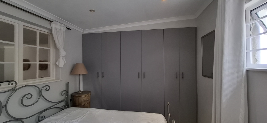 To Let 2 Bedroom Property for Rent in Tokai Western Cape